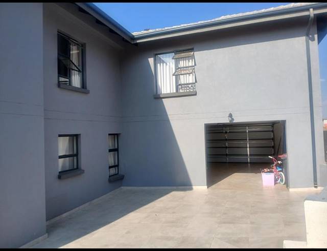 3 BEDROOM HOUSE FOR SALE IN AMANDASIG